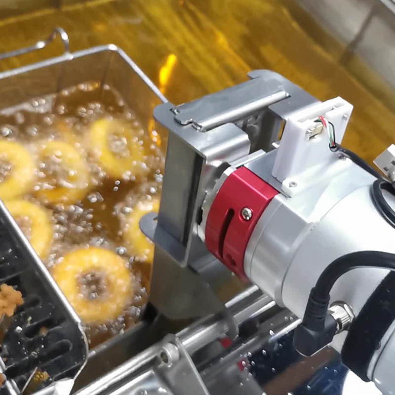 Commercial frying robots